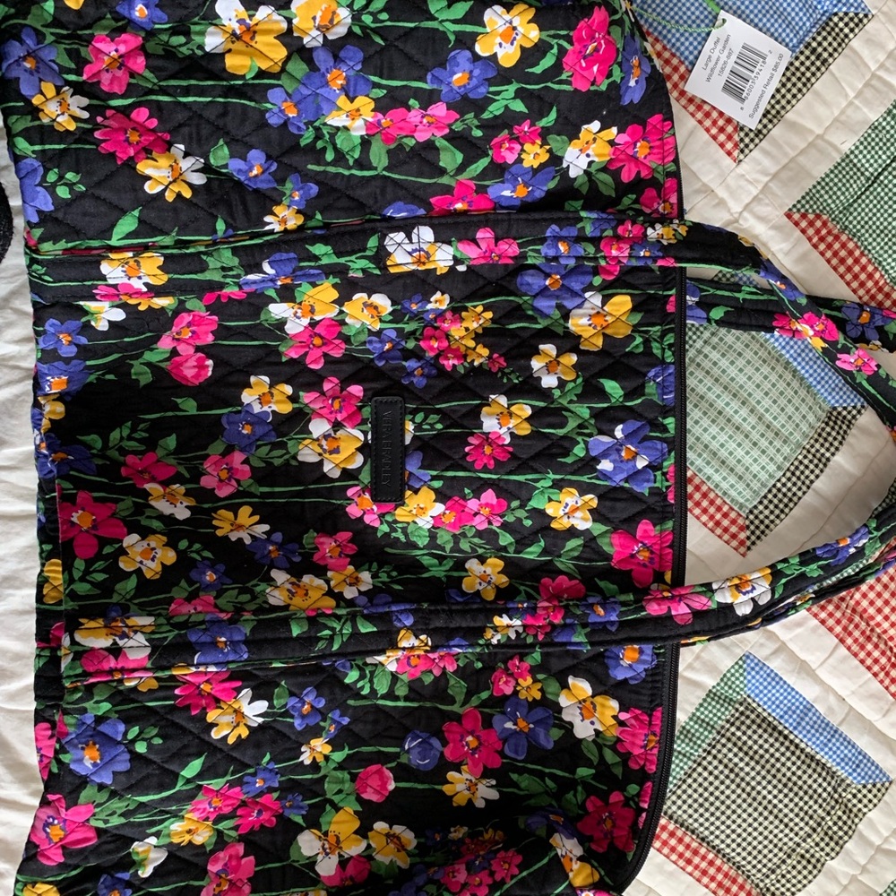 Vera Bradley large duffle wild flower garden